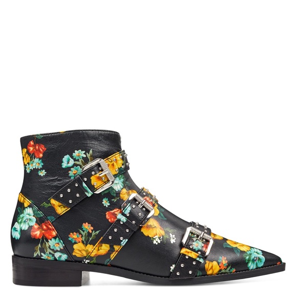 nine west seraphim booties